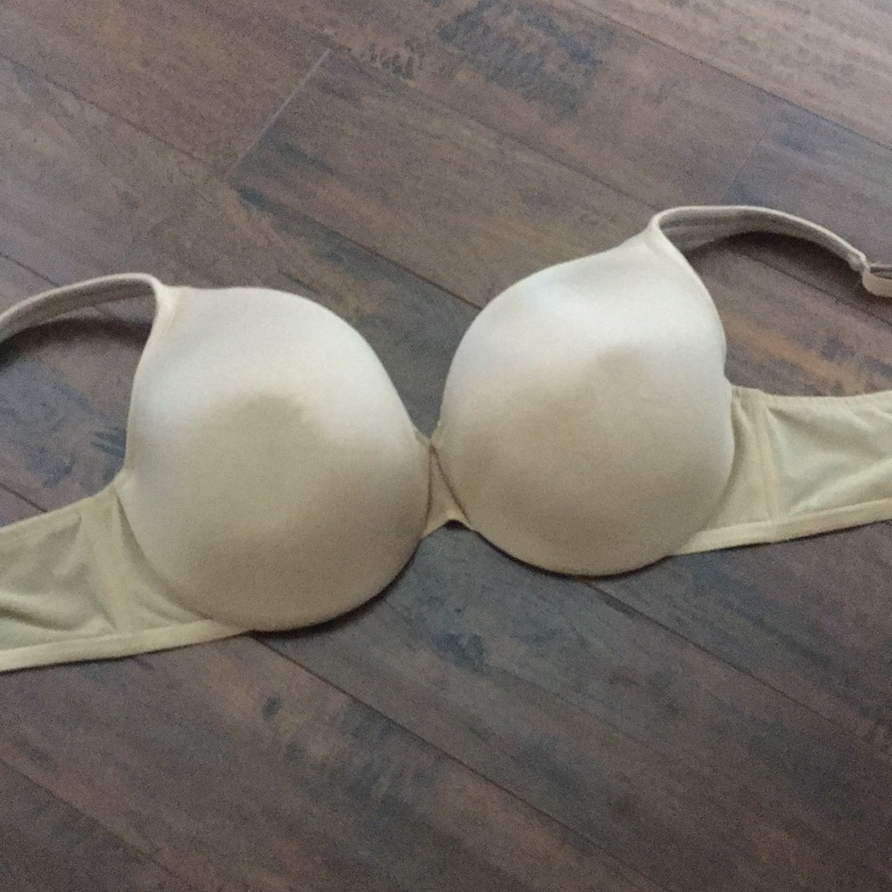 Cacique nude bra